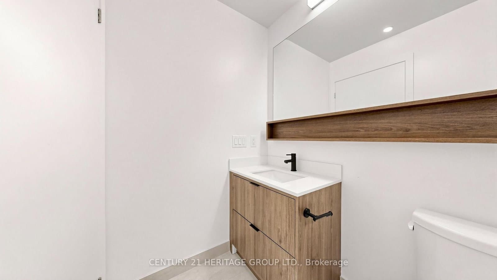 8888 Yonge Street, Unit 622 thumbnail 21