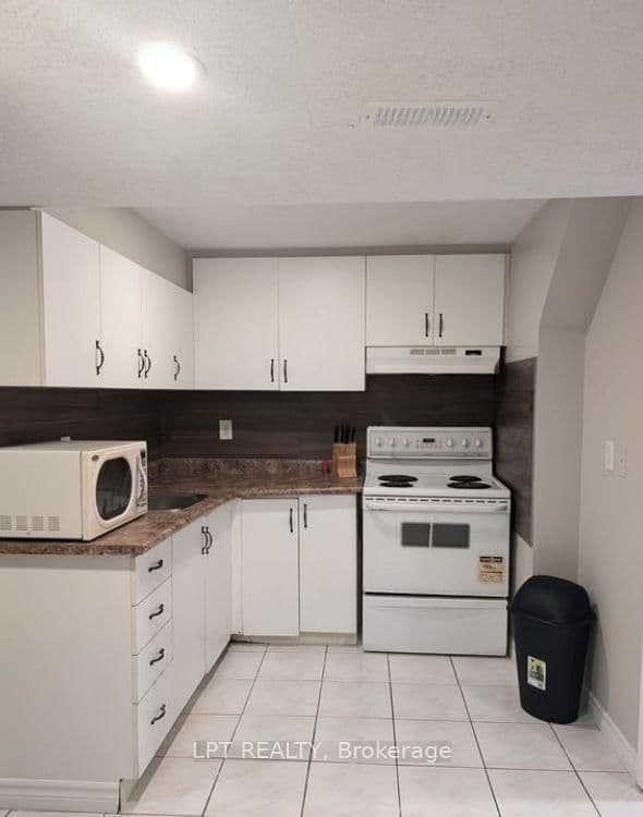 226 St Joan Of Arc Avenue, Unit BASEMENT thumbnail 13
