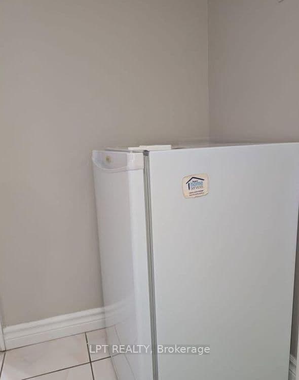 226 St Joan Of Arc Avenue, Unit BASEMENT thumbnail 14