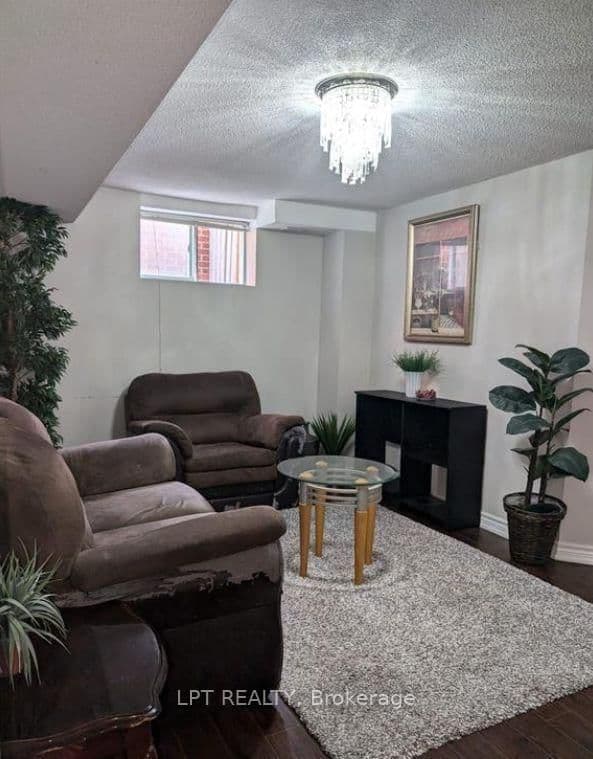 226 St Joan Of Arc Avenue, Unit BASEMENT thumbnail 2