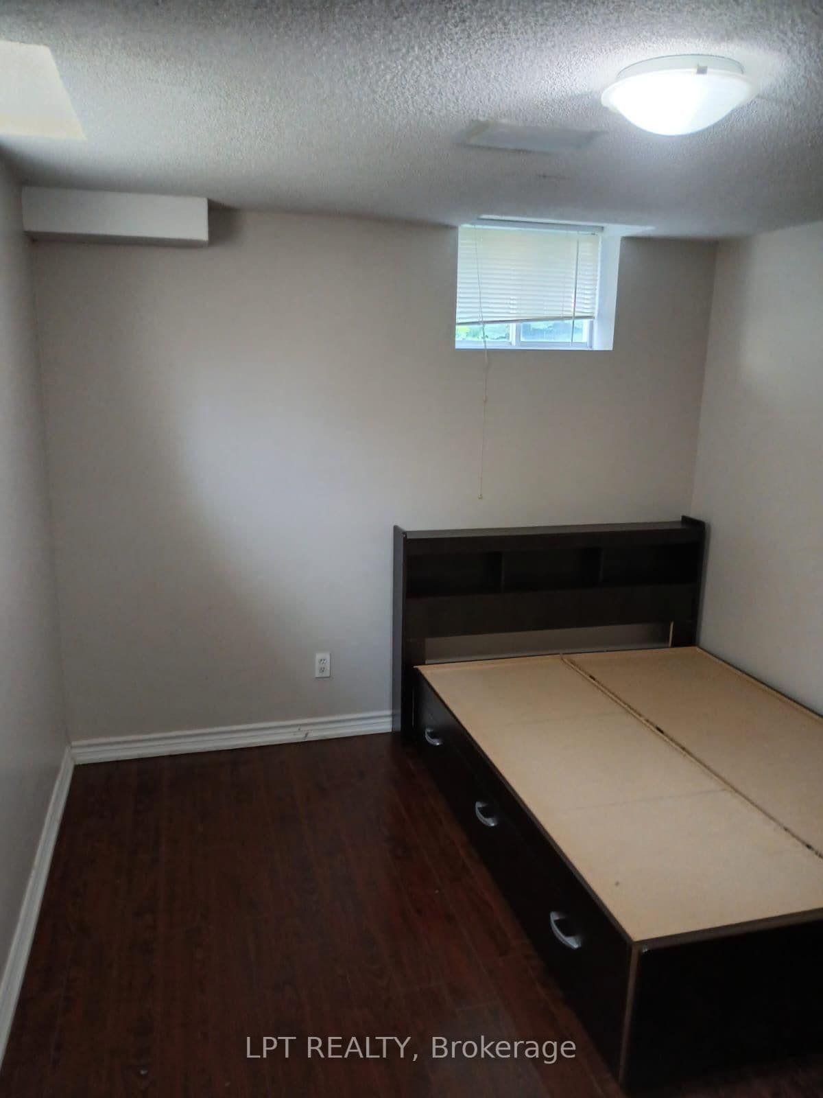226 St Joan Of Arc Avenue, Unit BASEMENT thumbnail 21