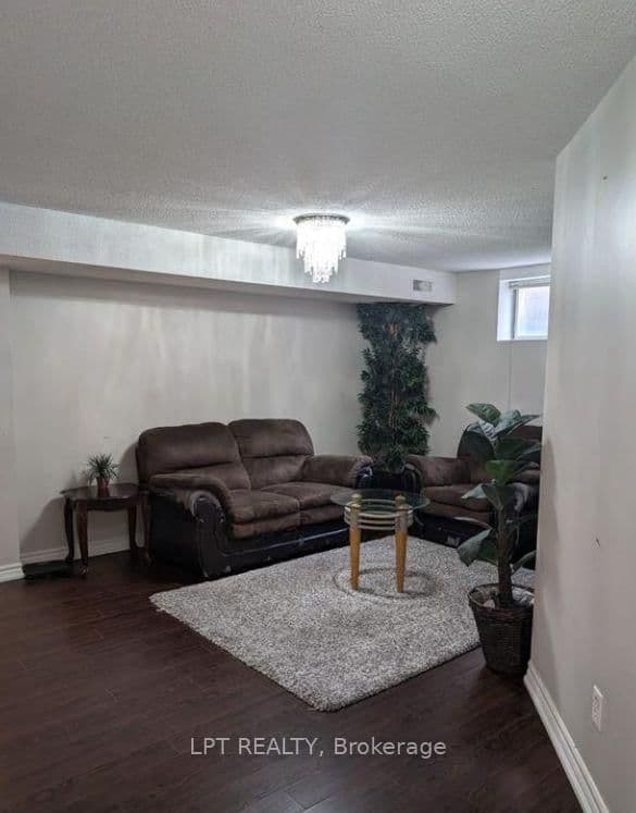 226 St Joan Of Arc Avenue, Unit BASEMENT thumbnail 3