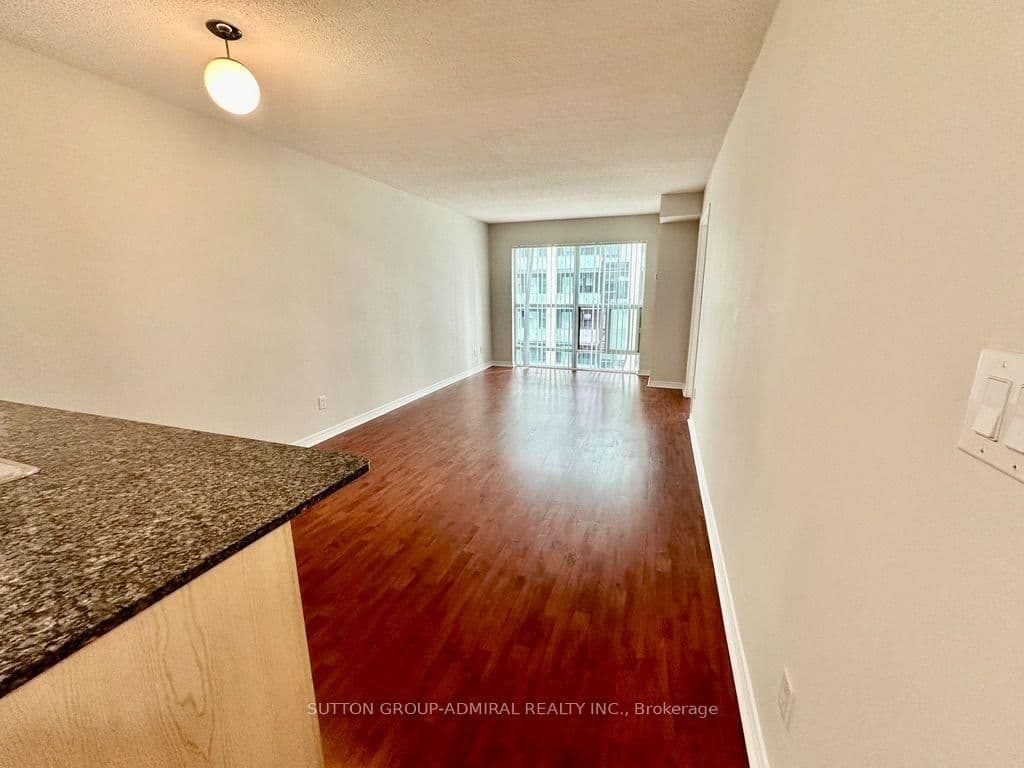 185 Oneida Crescent, Unit 911 thumbnail 14