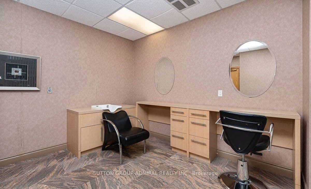 185 Oneida Crescent, Unit 911 thumbnail 27