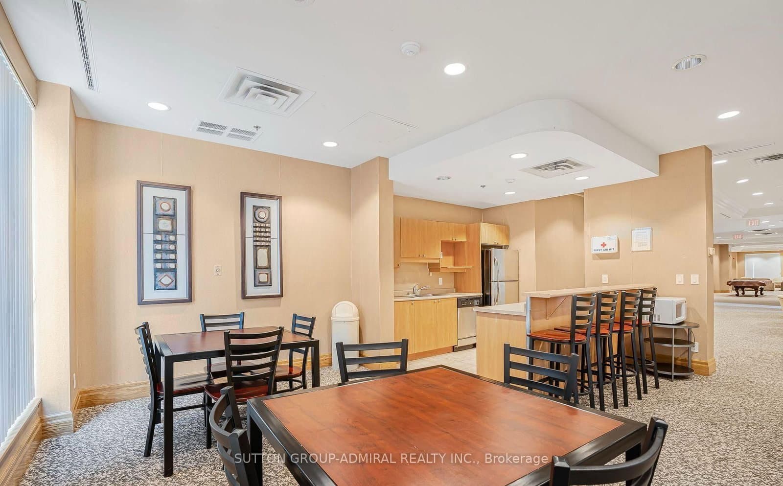 185 Oneida Crescent, Unit 911 thumbnail 31