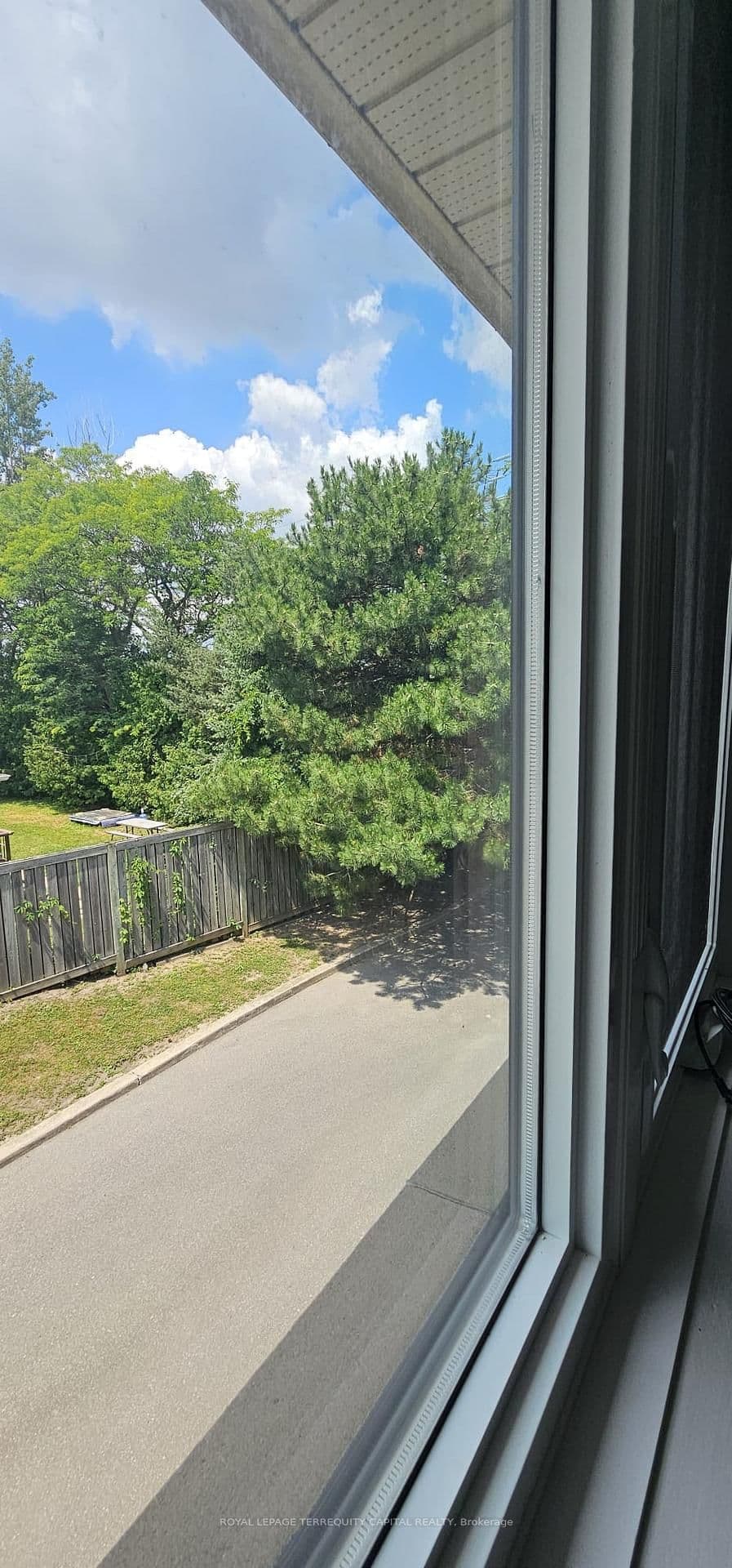 8300 Yonge Street, Unit 201 thumbnail 18
