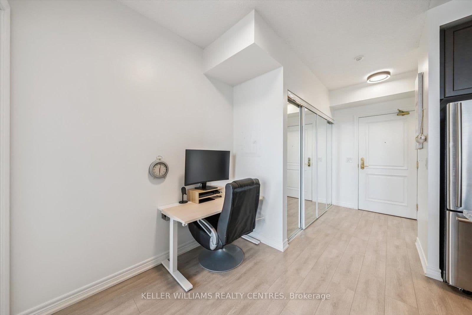 9245 Jane Street, Unit 902 thumbnail 12