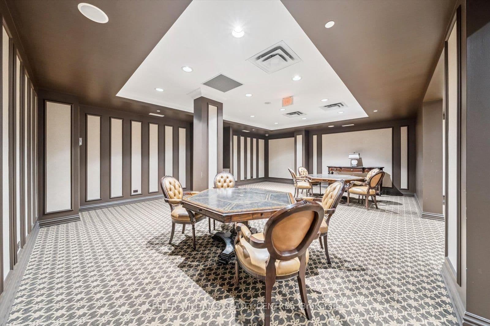 9245 Jane Street, Unit 902 thumbnail 20