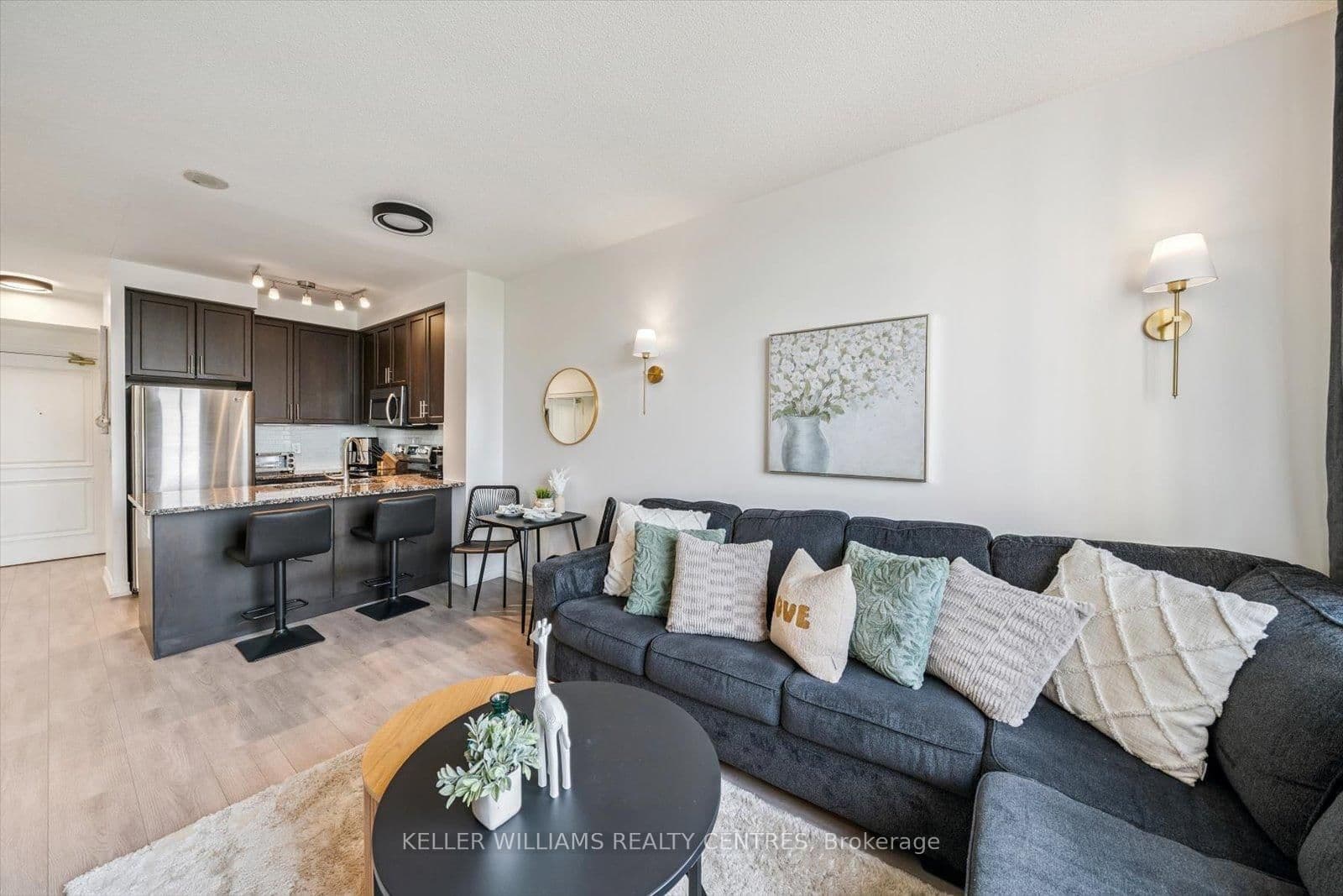 9245 Jane Street, Unit 902 thumbnail 9
