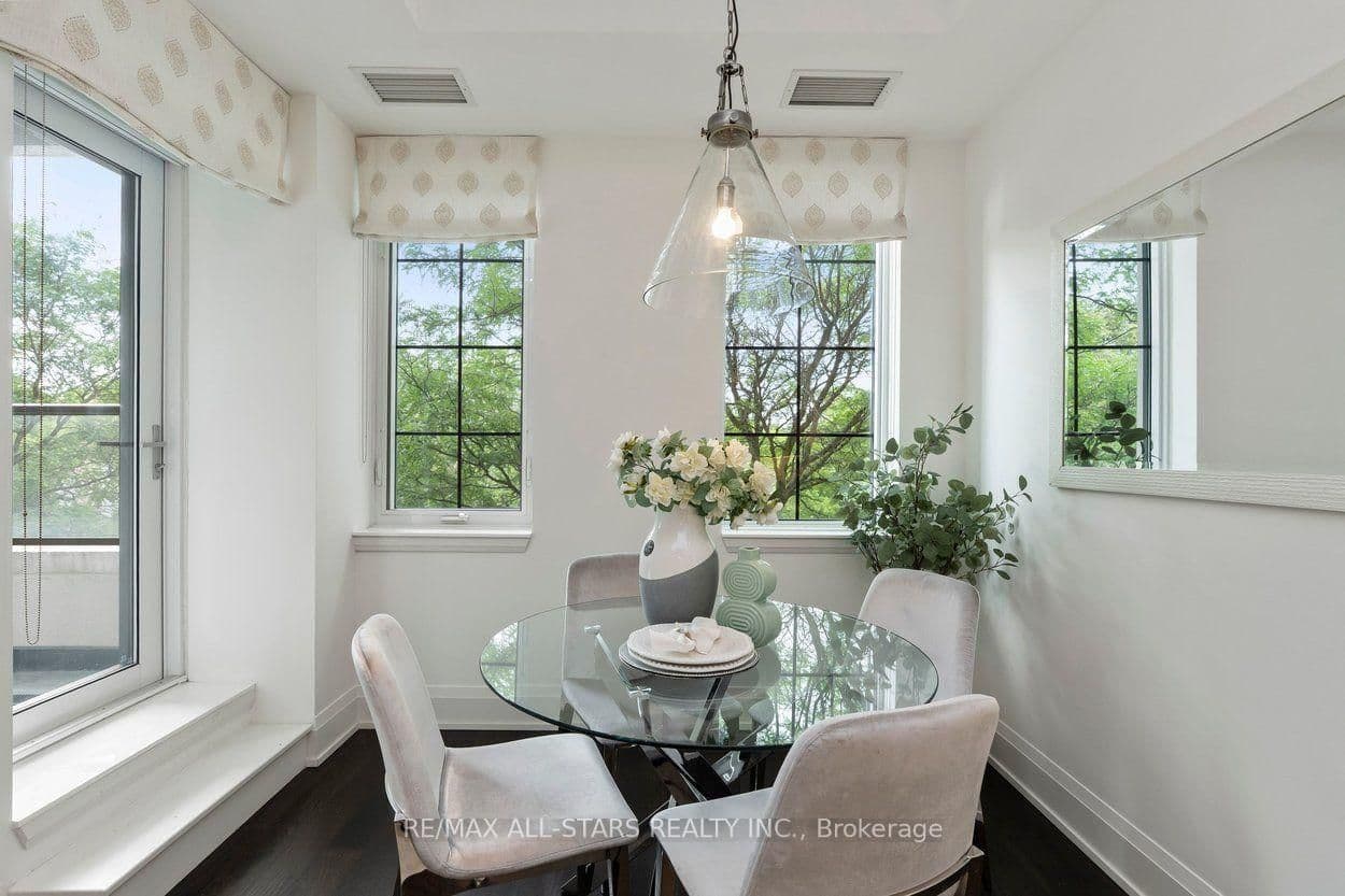 20 Fred Varley Drive, Unit 219 thumbnail 16