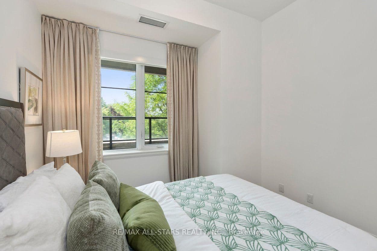20 Fred Varley Drive, Unit 219 thumbnail 28
