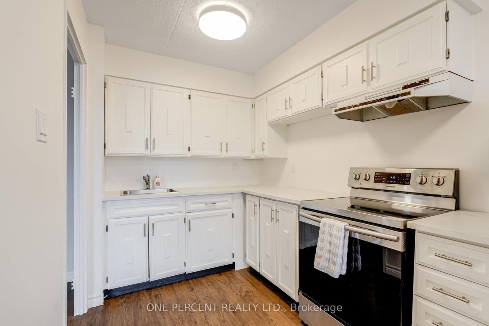15390 Yonge Street, Unit 406 thumbnail 19
