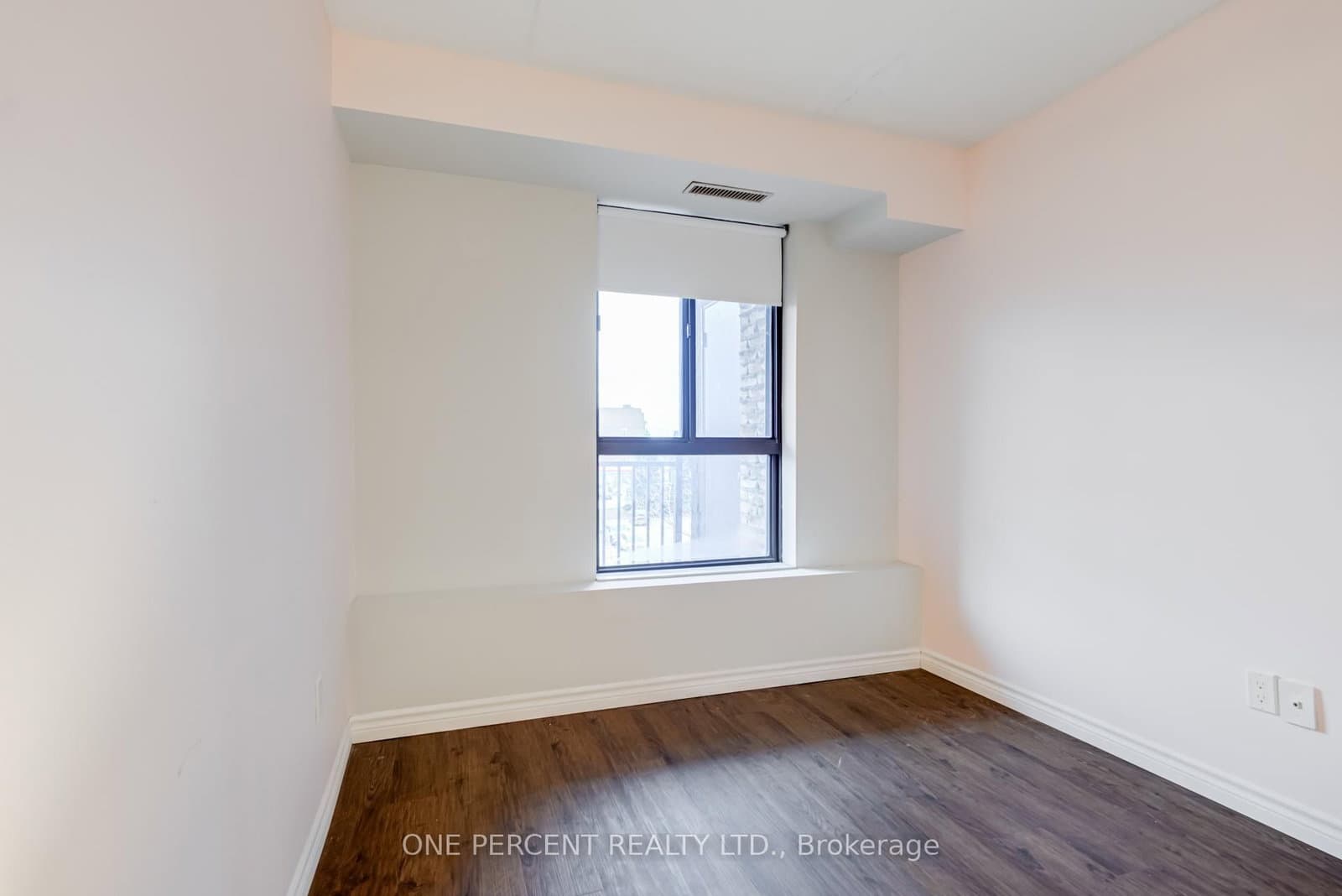15390 Yonge Street, Unit 406 thumbnail 30