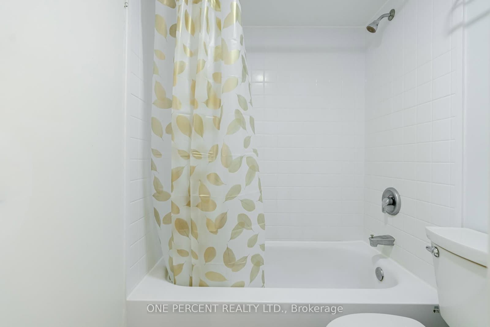 15390 Yonge Street, Unit 406 thumbnail 33