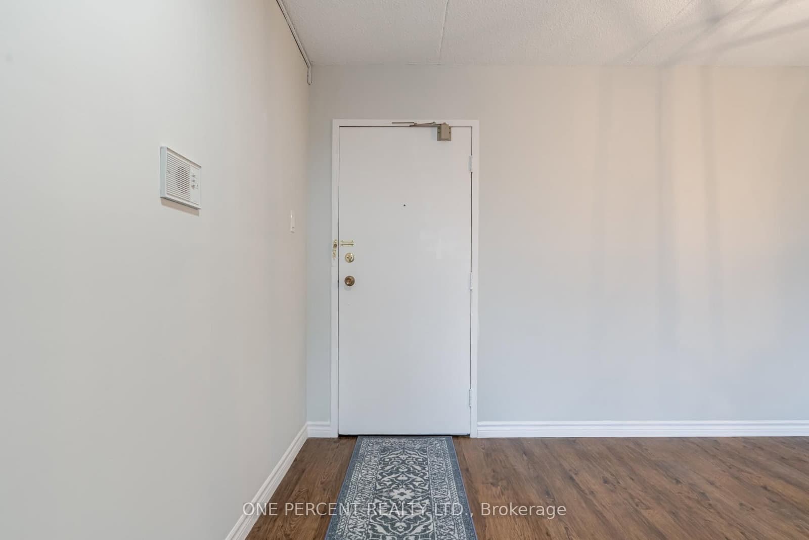 15390 Yonge Street, Unit 406 thumbnail 6