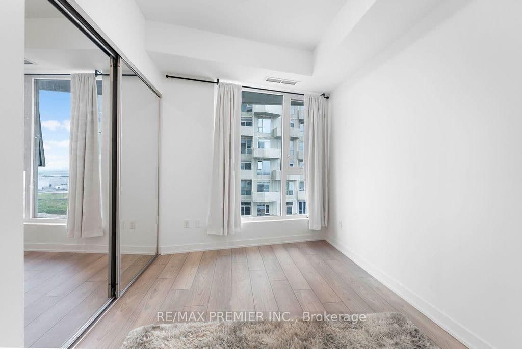 10 Abeja Street, Unit 816 thumbnail 11