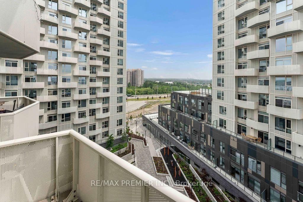 10 Abeja Street, Unit 816 thumbnail 16