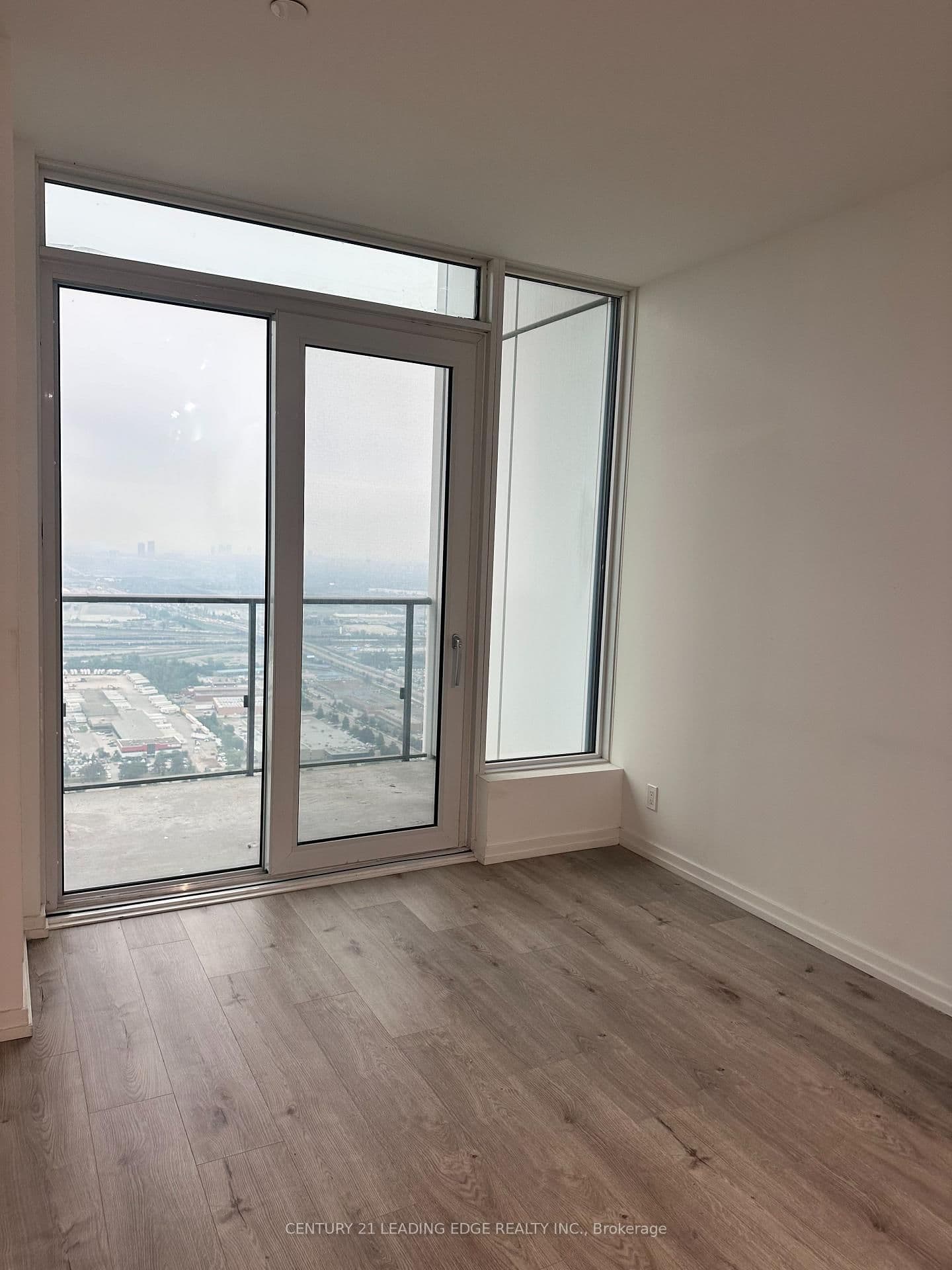 7890 Jane Street, Unit PH10 thumbnail 18