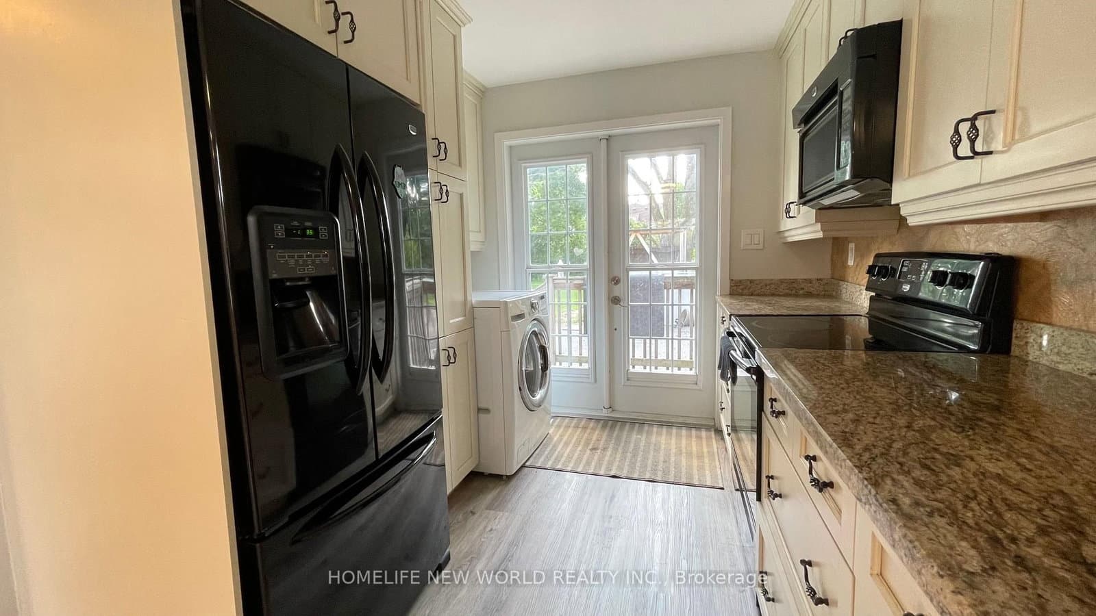 100 Pugsley Avenue thumbnail 6