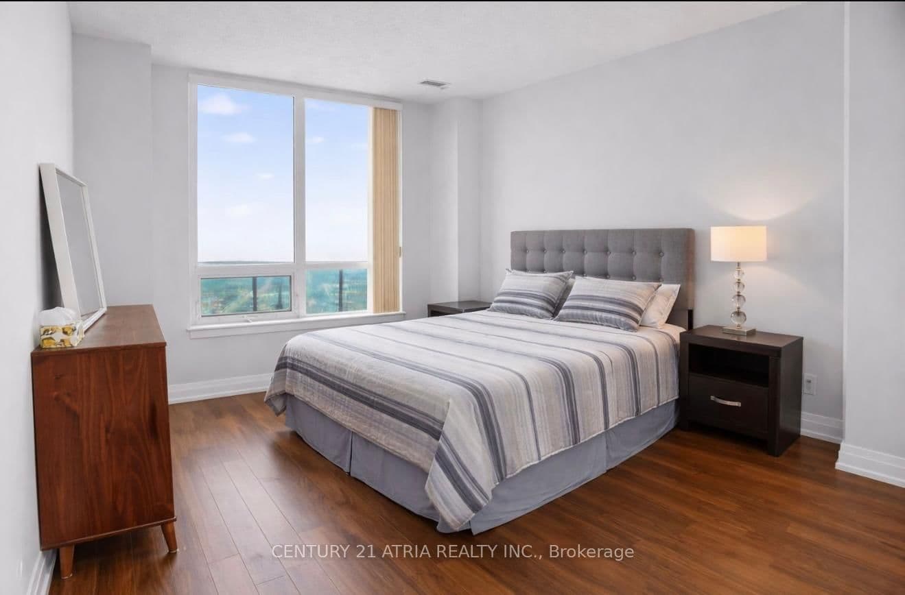 7165 Yonge Street, Unit PH 09 thumbnail 2