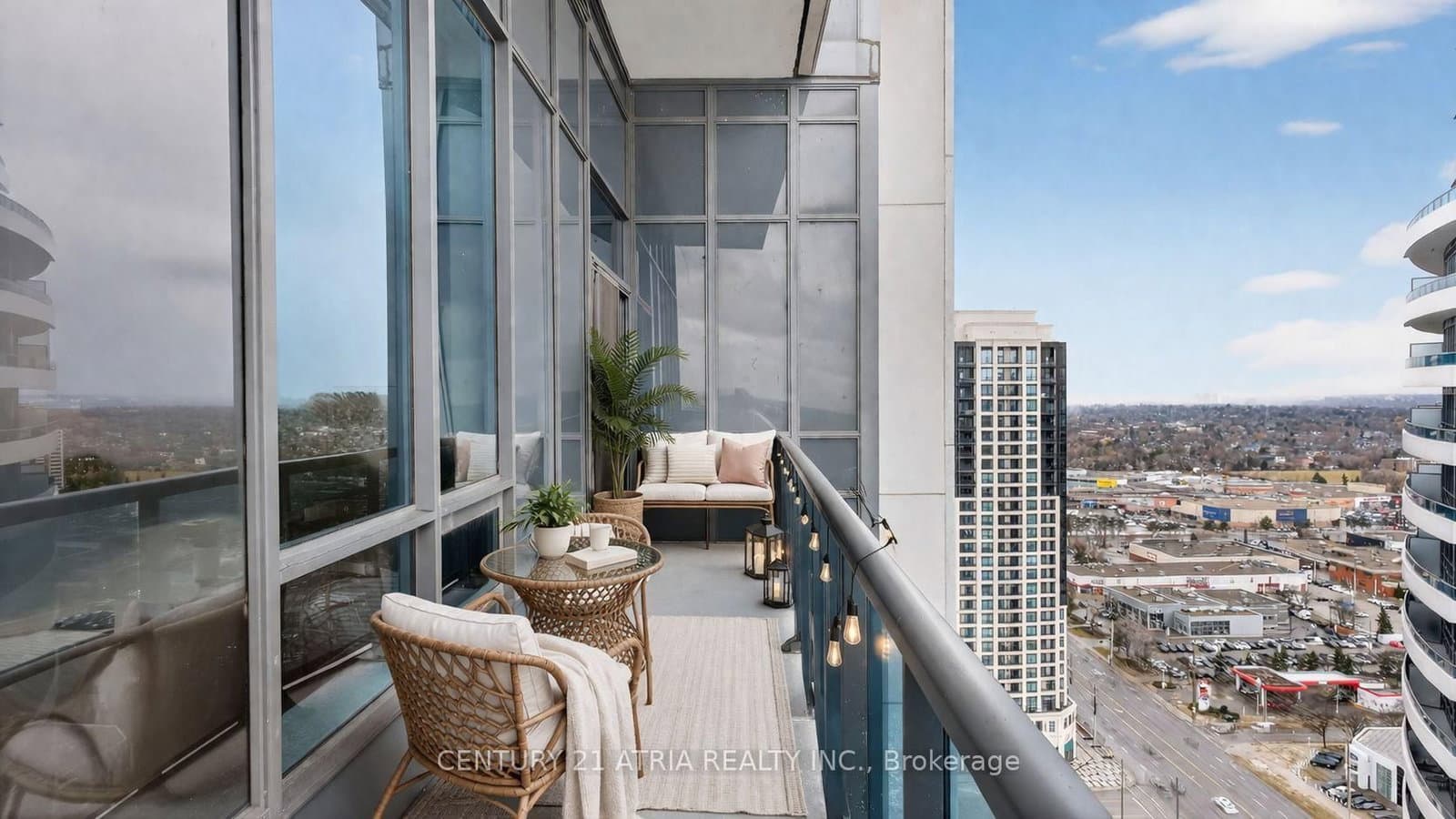 7165 Yonge Street, Unit PH 09 thumbnail 8