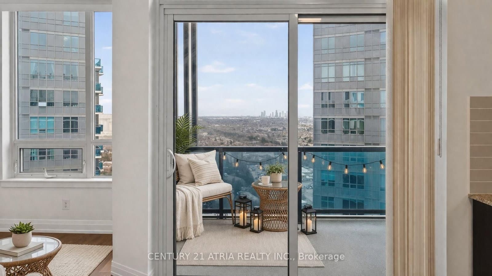 7165 Yonge Street, Unit PH 09 thumbnail 9