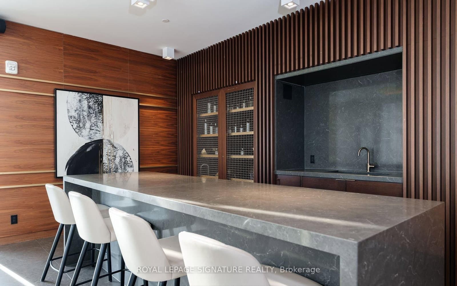 898 Portage Parkway, Unit 5903 thumbnail 30