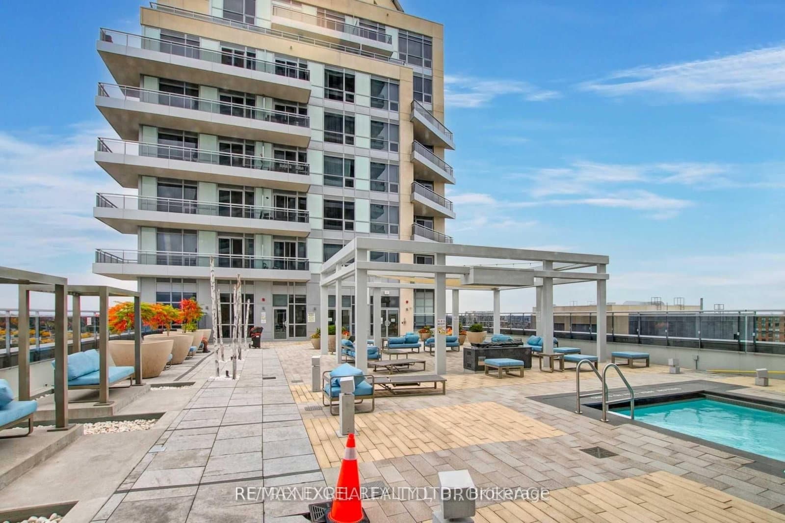 9199 Yonge Street, Unit 608  Se thumbnail 25
