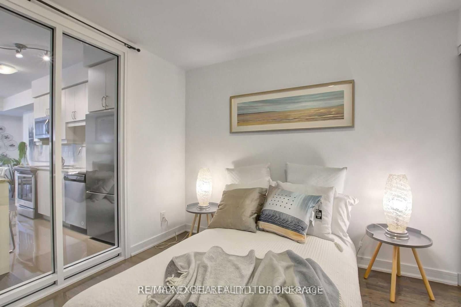 9199 Yonge Street, Unit 608  Se thumbnail 5
