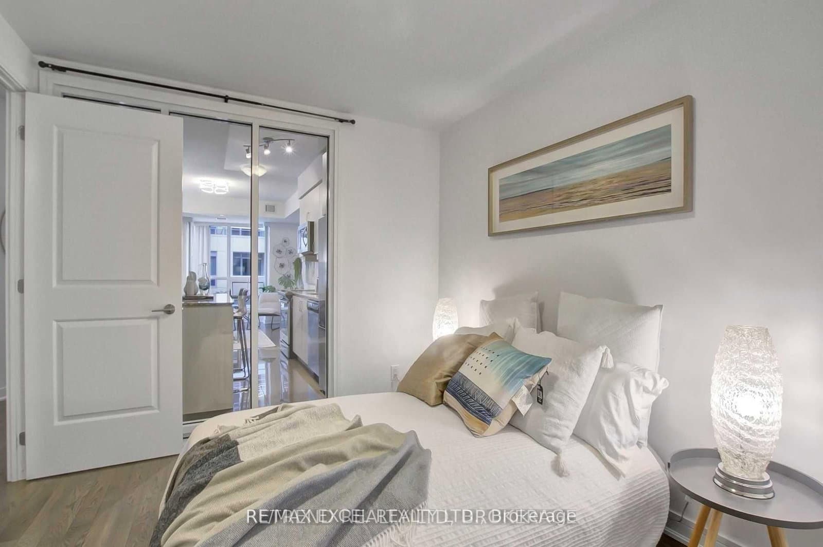 9199 Yonge Street, Unit 608  Se thumbnail 6