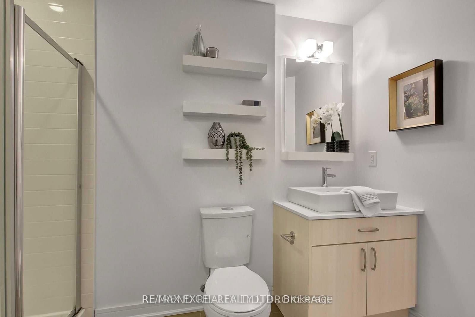9199 Yonge Street, Unit 608  Se thumbnail 9