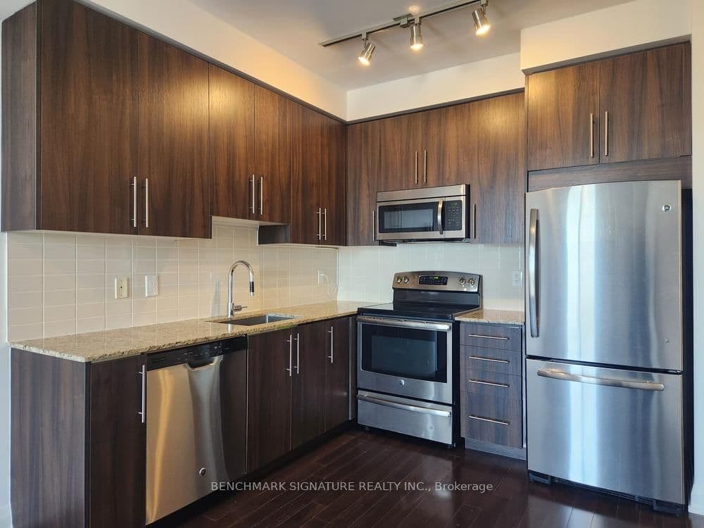 7161 Yonge Street, Unit 518 - Image 1