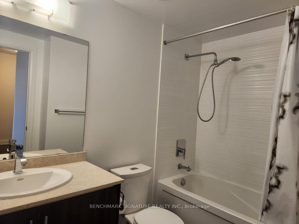 7161 Yonge Street, Unit 518 thumbnail 14