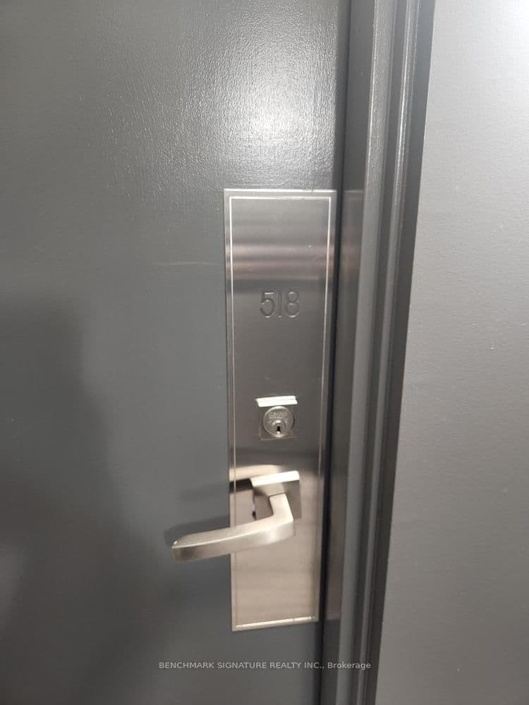 7161 Yonge Street, Unit 518 thumbnail 16