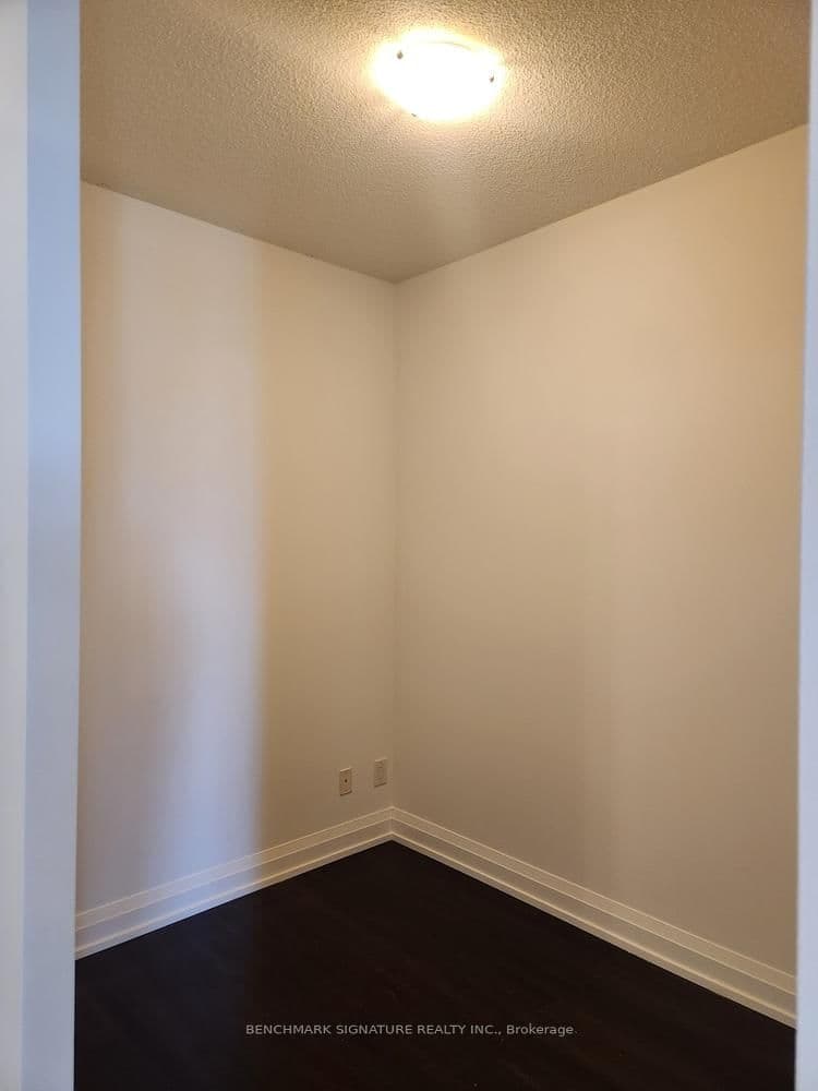 7161 Yonge Street, Unit 518 thumbnail 7