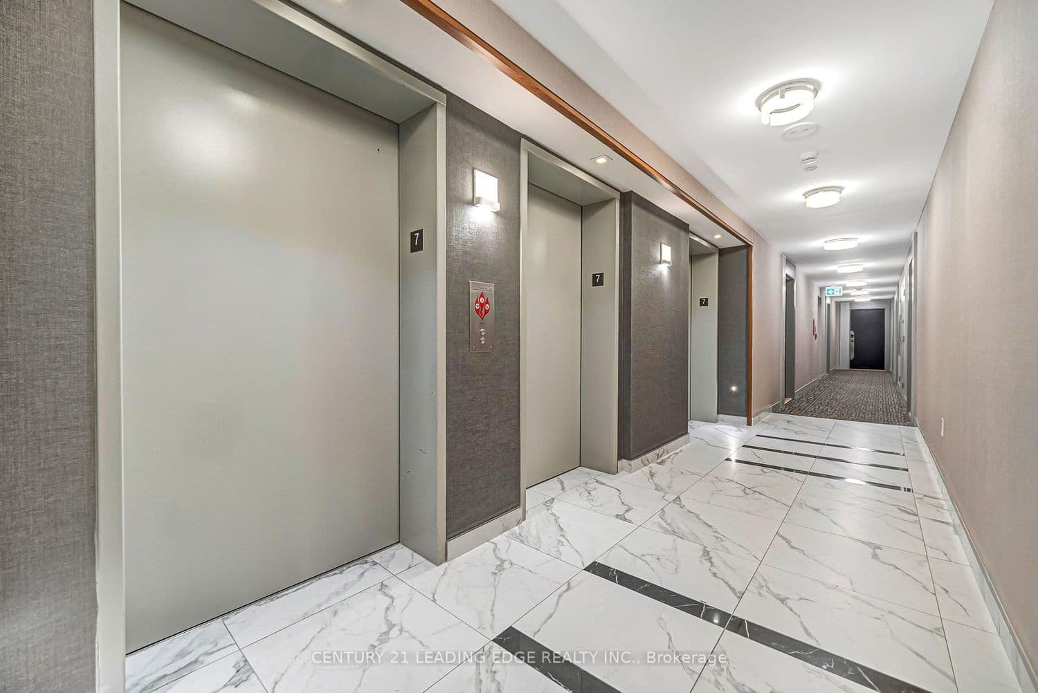 95 Oneida Crescent, Unit 707 thumbnail 3