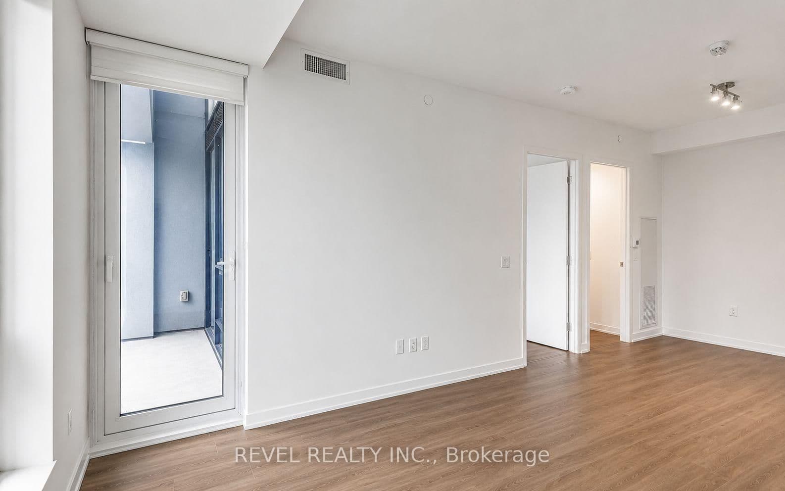 8868 Yonge Street, Unit 316E thumbnail 4