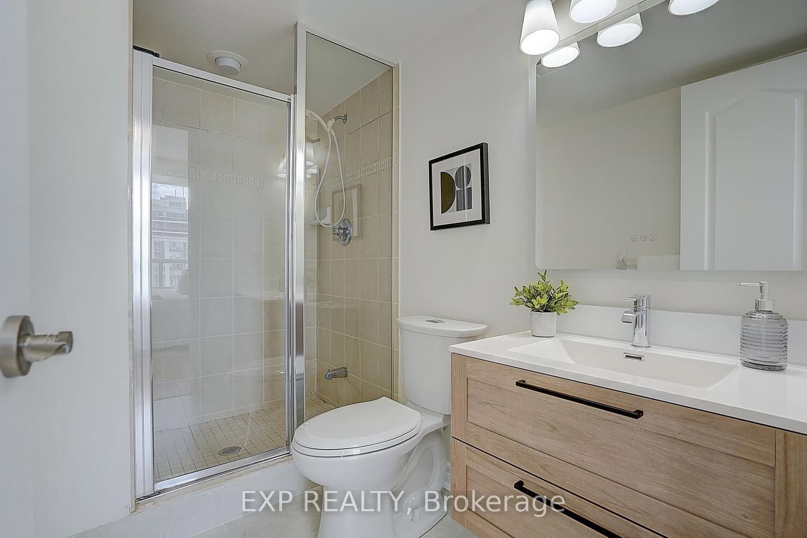 60 Disera Drive, Unit 1404 thumbnail 20