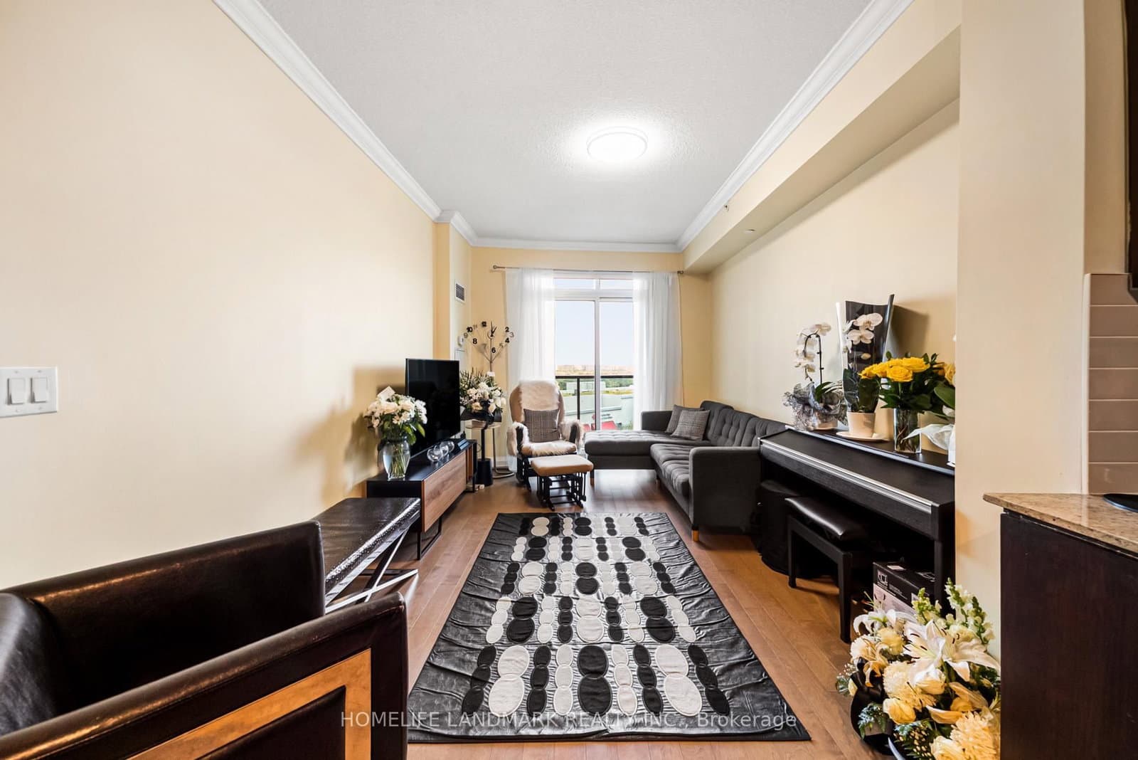 7171 Yonge Street, Unit 506 thumbnail 9