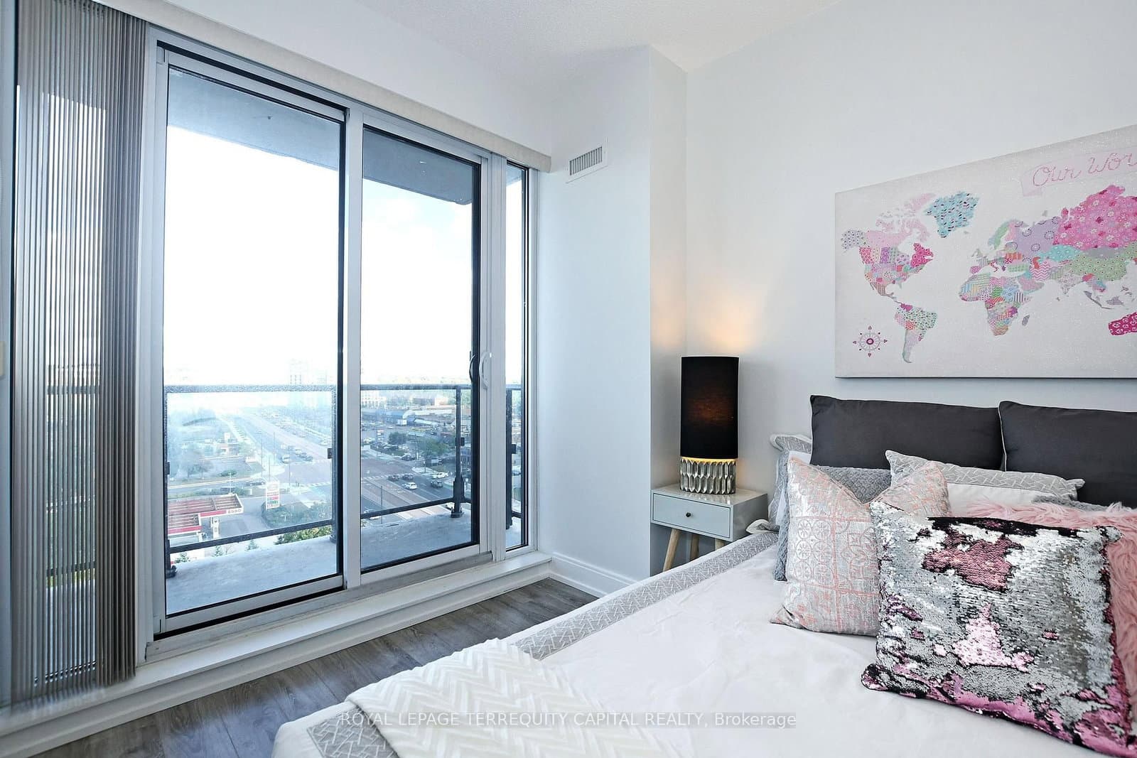 9608 Yonge Street, Unit 1011 thumbnail 25