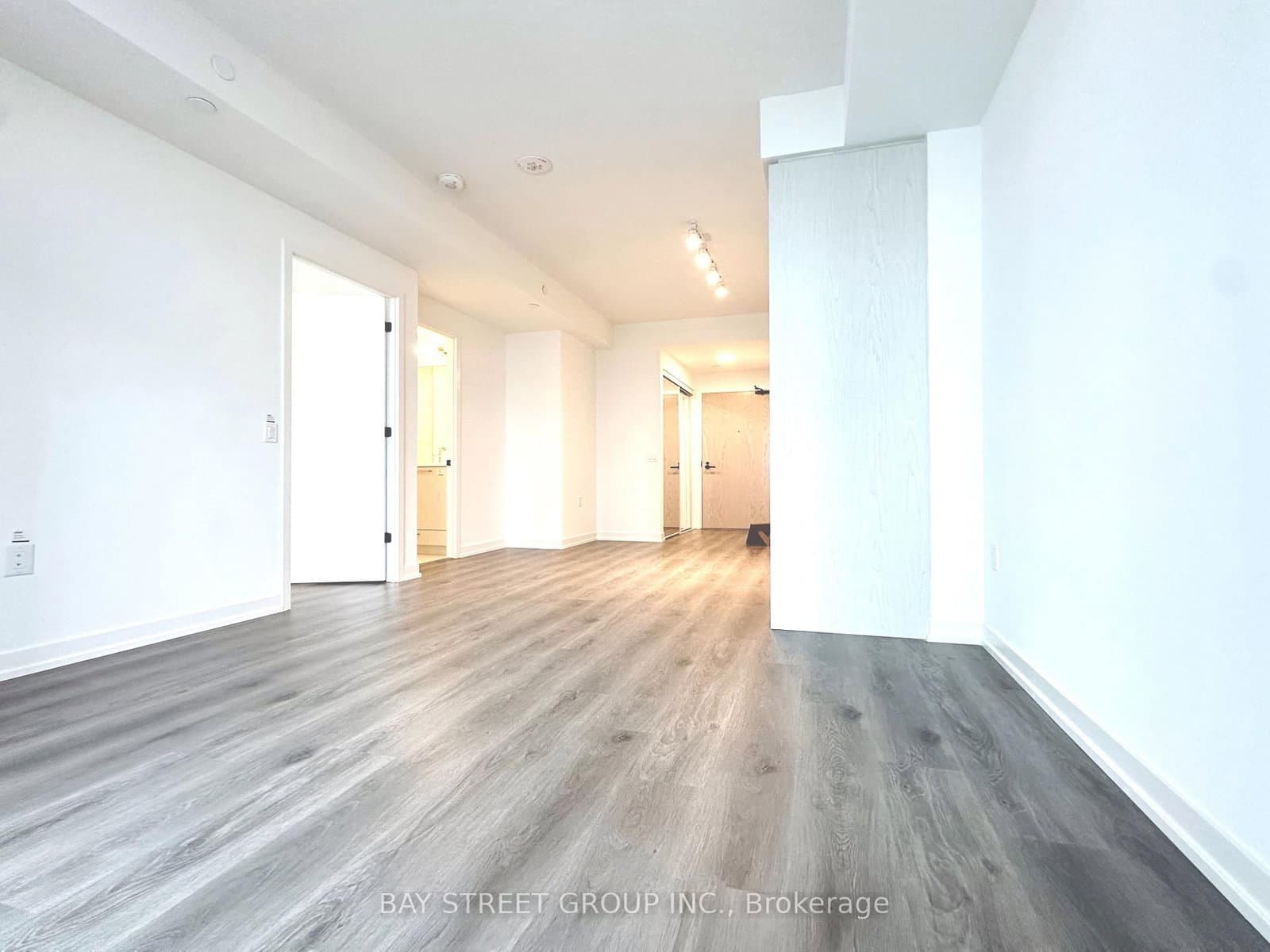 28 Interchange Way, Unit 4102 thumbnail 11