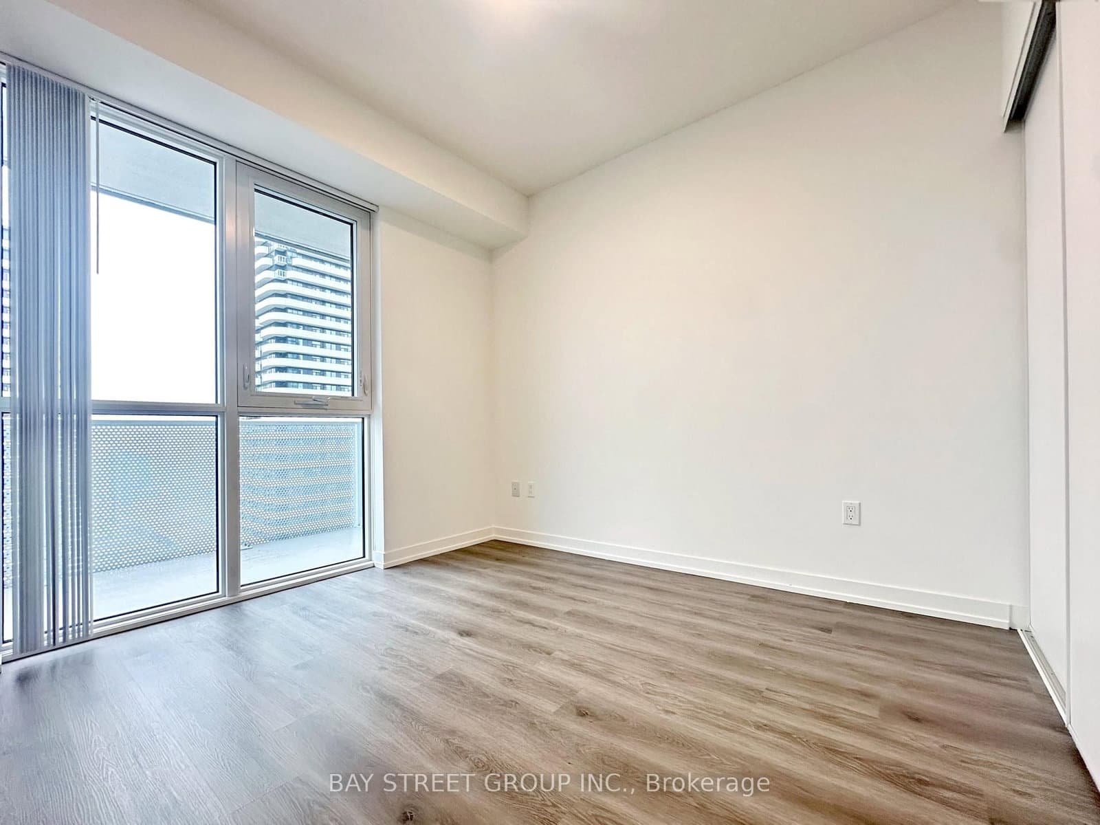 28 Interchange Way, Unit 4102 thumbnail 16