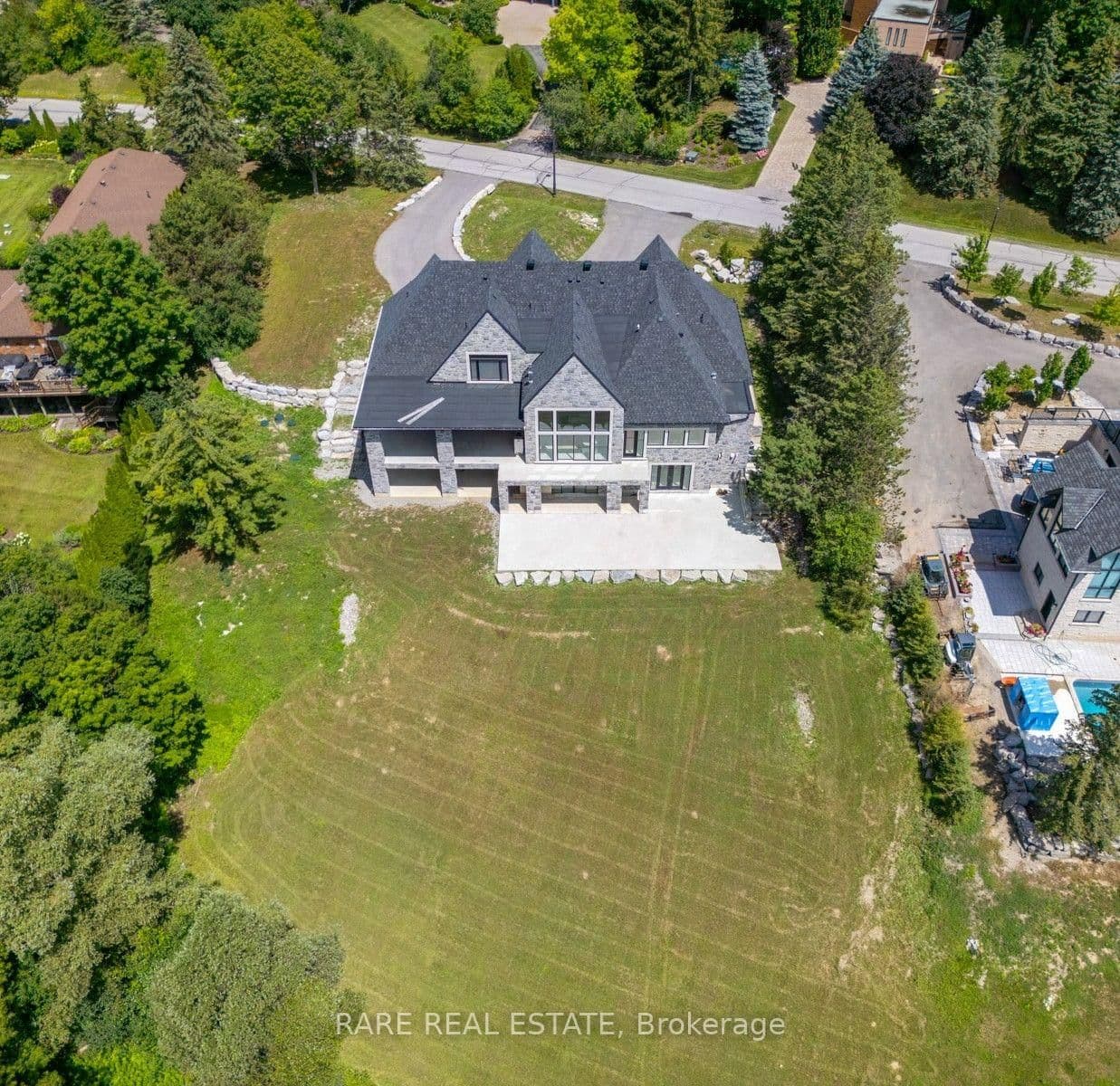 23 Valleyview Court thumbnail 3