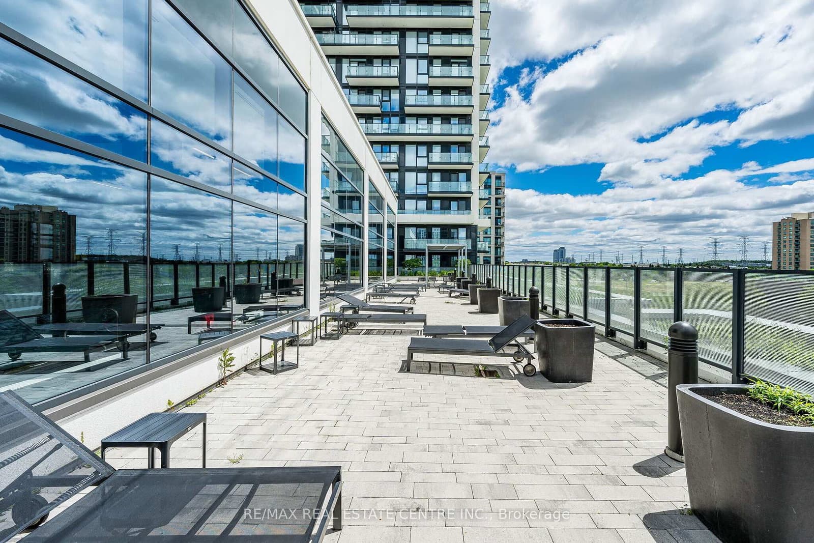 105 Oneida Crescent, Unit 1909 thumbnail 15