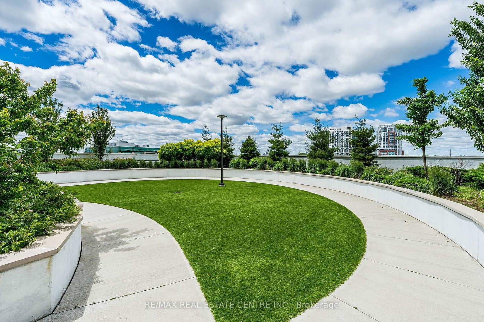 105 Oneida Crescent, Unit 1909 thumbnail 17