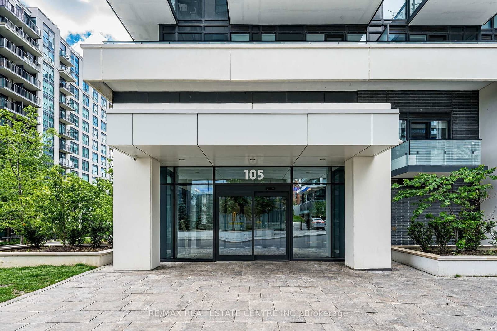 105 Oneida Crescent, Unit 1909 thumbnail 2