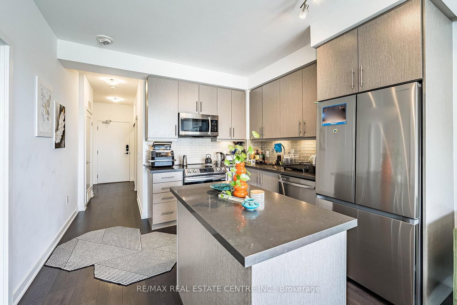 105 Oneida Crescent, Unit 1909 thumbnail 6
