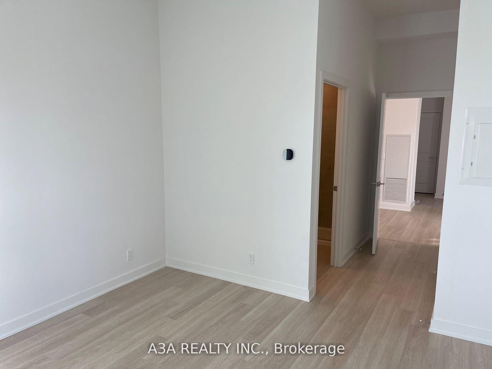 50 Upper Mall Way, Unit PH-02 thumbnail 33