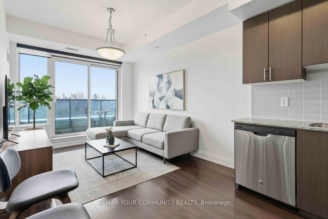 7167 Yonge Street, Unit 418 thumbnail 12