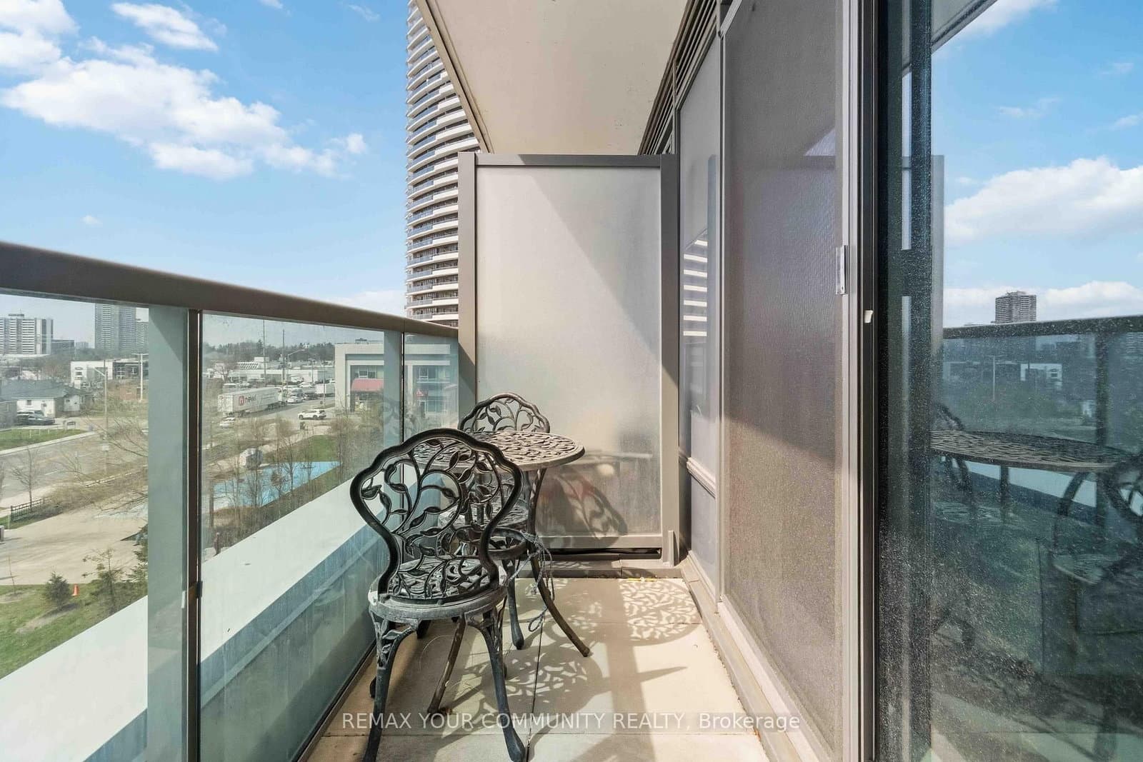 7167 Yonge Street, Unit 418 thumbnail 19